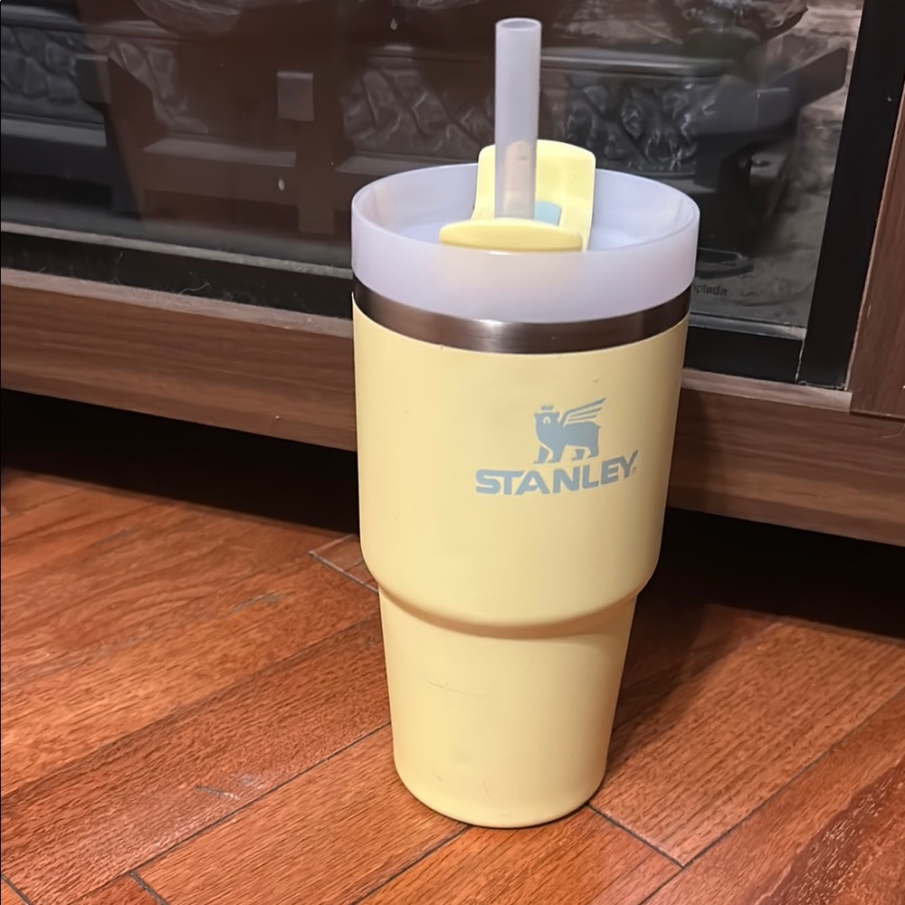 20oz Stanley Lemon Yellow Tumbler with Straw